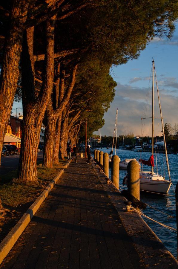 Ferienwohnung Luminoso Peschiera del Garda Exterior foto
